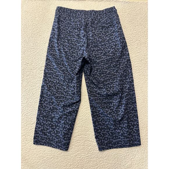 Athleta Avenue Printed Wide Leg Crop Pant Size 10P - Picture 8 of 9